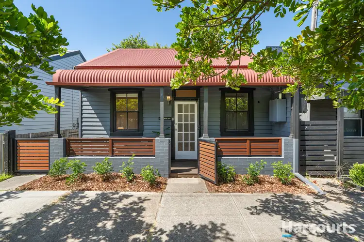 14 Robertson Street