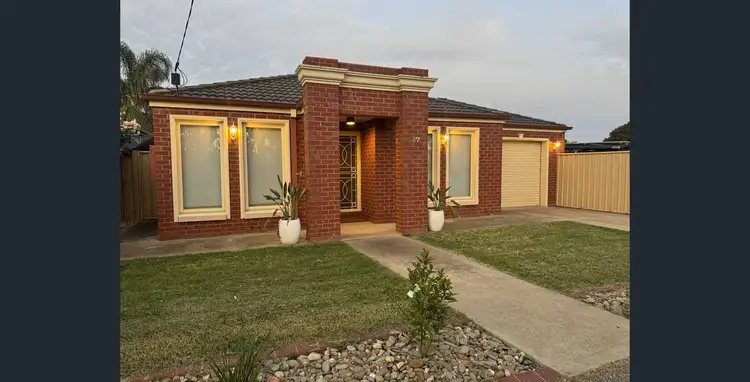 27 Murray Valley Highway, Cobram VIC 3644