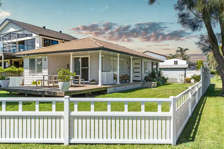 24 Lakeside Drive, Swansea NSW 2281