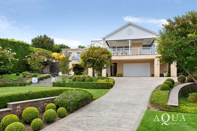 28 Watts Parade, Mount Eliza VIC 3930