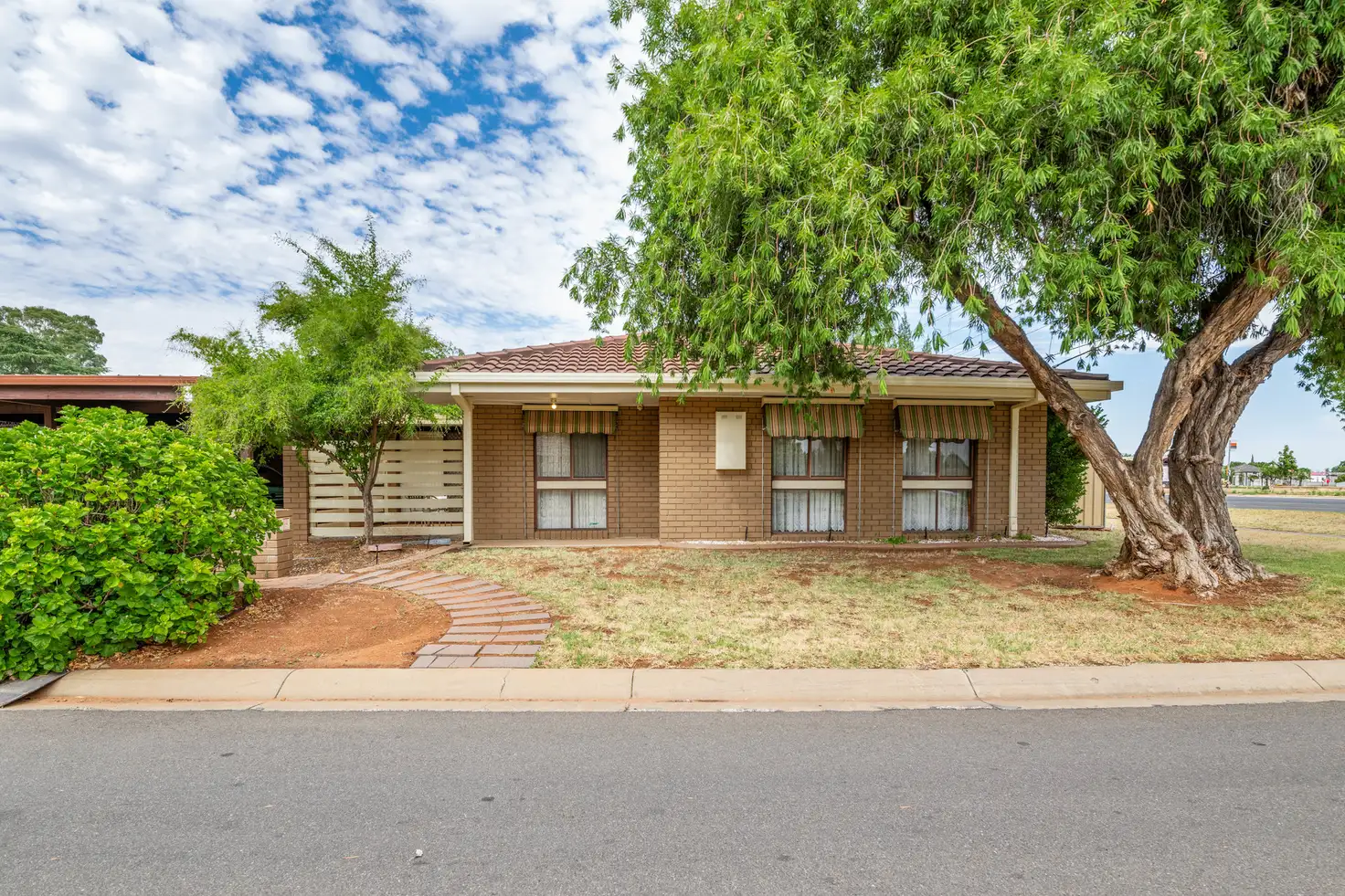 Main view of Homely unit listing, 2/76 Riverside Avenue, Mildura VIC 3500