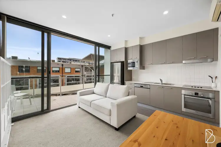 34/10 Burke Crescent