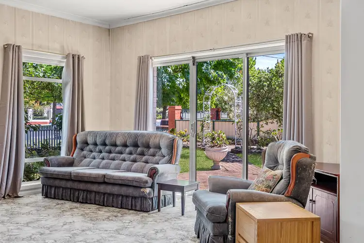 Fifth view of Homely house listing, 16 Carnarvon Road, Strathmore VIC 3041