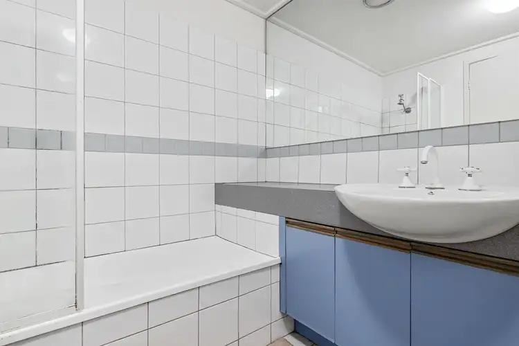Sixth view of Homely apartment listing, 6/101 Grattan Street, Carlton VIC 3053