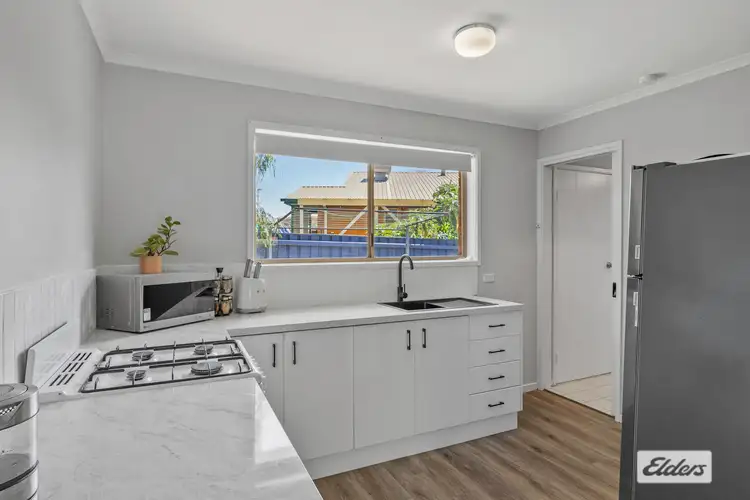 Second view of Homely unit listing, 2/6 Arnold Place, Wodonga VIC 3690