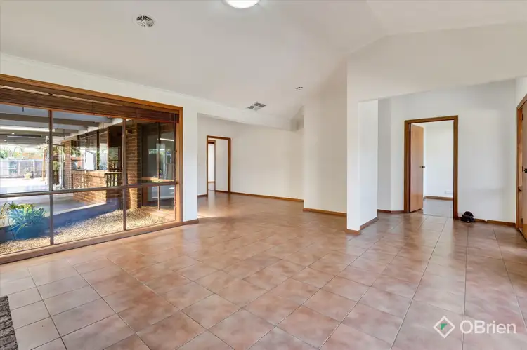 Fourth view of Homely house listing, 4 Simon Court, Brookfield VIC 3338