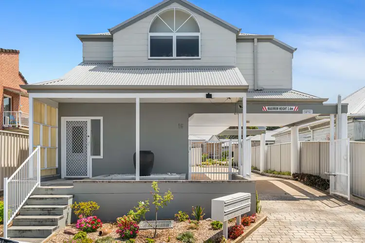 Main view of Homely unit listing, 5/16 Davistown Road, Davistown NSW 2251