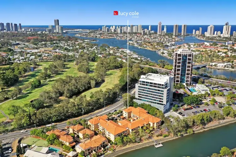 2/24 Slatyer Avenue