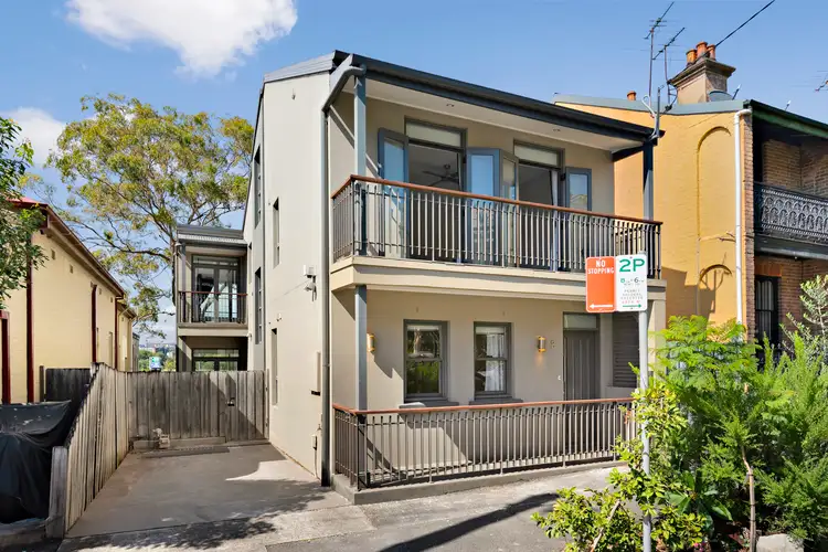 8 Lilyfield Road