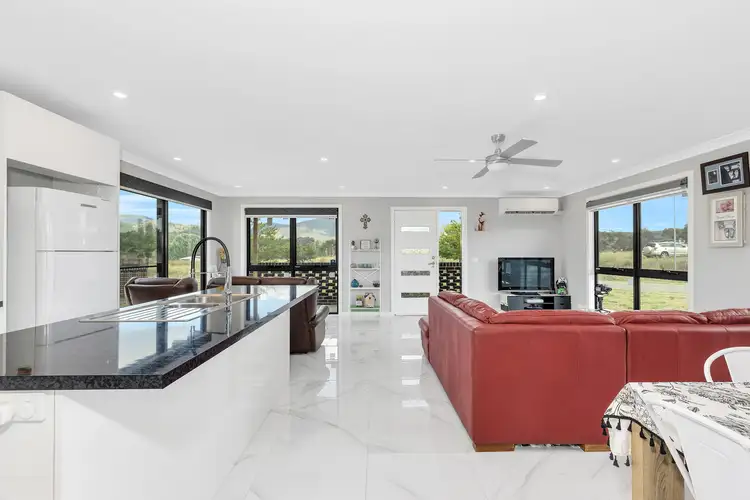 4 Mount View, Michelago NSW 2620
