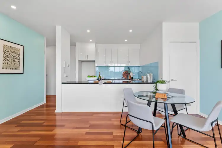 Sixth view of Homely apartment listing, 10/2 North Avenue, Strathmore VIC 3041