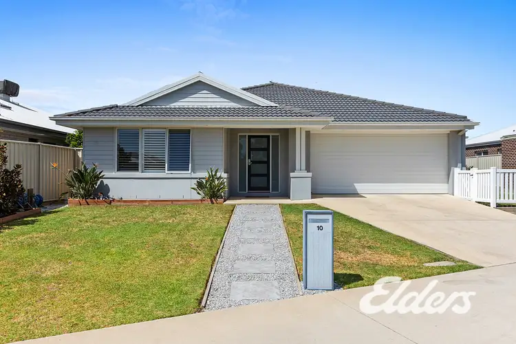 Main view of Homely house listing, 10 Dow Court, Yarrawonga VIC 3730