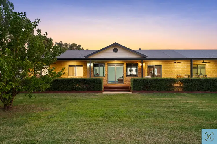 102 Honniball Drive, Tocumwal NSW 2714