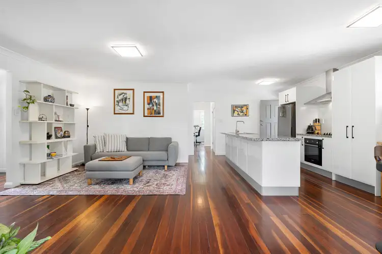 3 Ulagree Street, Wynnum West QLD 4178
