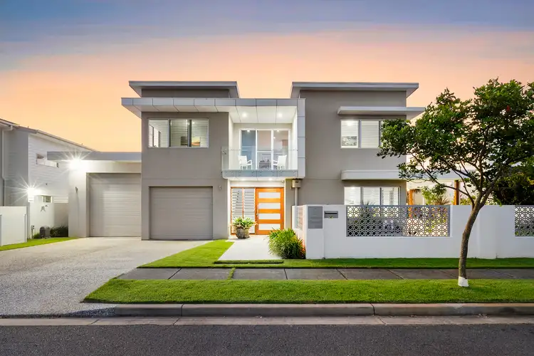 8 Forster Avenue