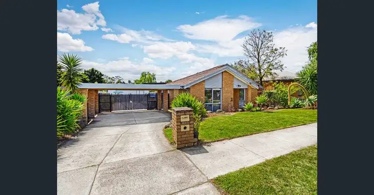 53 Elizabeth Street, Cranbourne North VIC 3977