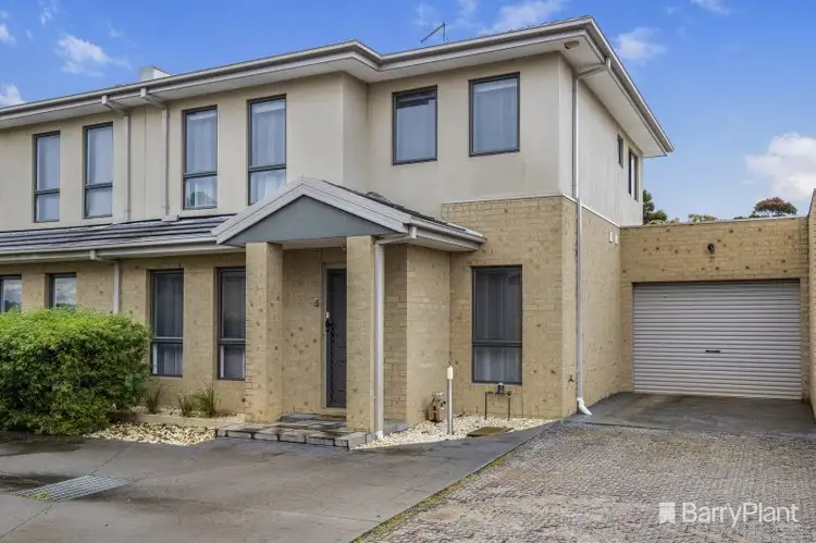 5/8A Peter Court, Dandenong VIC 3175