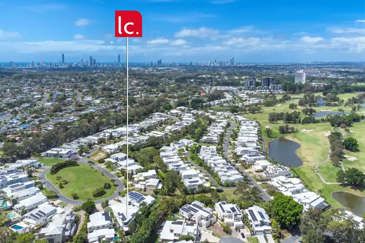 7014B Vista Drive, Benowa QLD 4217