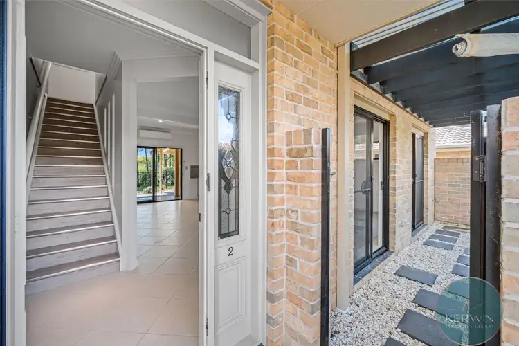 2/35 James Foster Drive, Black Head NSW 2430