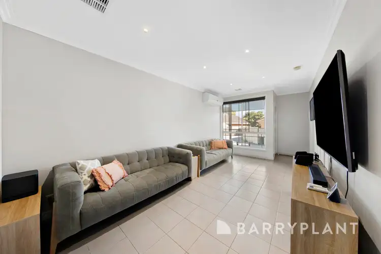 Second view of Homely unit listing, 2/40 Douglas Avenue, St Albans VIC 3021