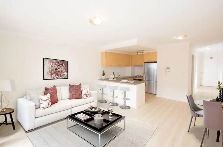 Main view of Homely unit listing, 32/1-3 Sturdee Parade, Dee Why NSW 2099