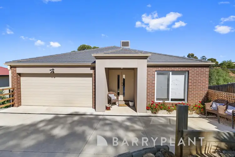 9 Riversdale Crescent, Darley VIC 3340