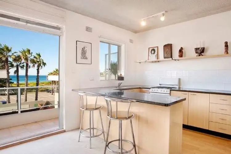 9/43 Ocean View Road, Freshwater NSW 2096