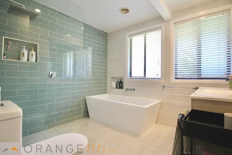 1 Endeavour Avenue, Orange NSW 2800