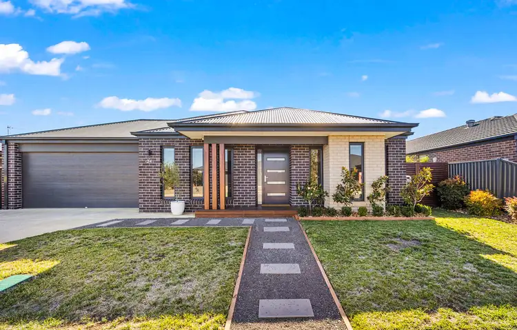 24 Charolais Street, Delacombe VIC 3356