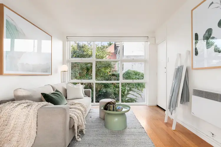3/10 Gurner Street, St Kilda VIC 3182