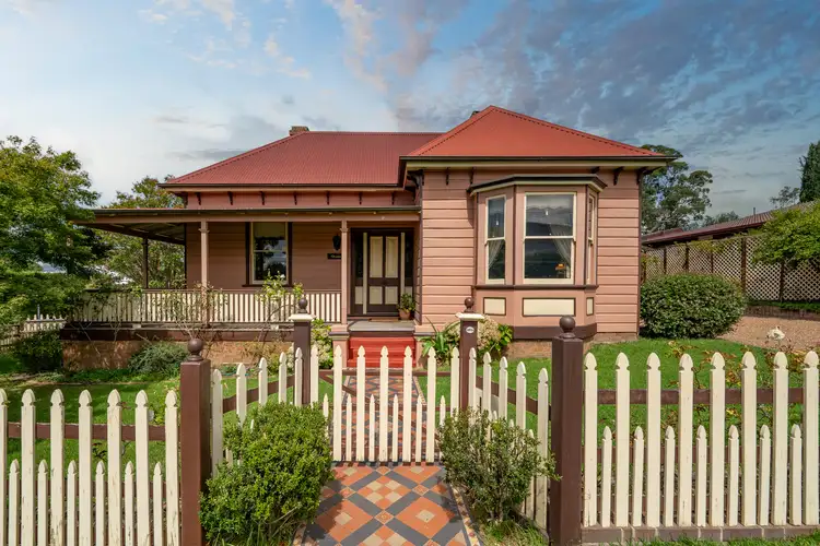 165 Marsh Street, Armidale NSW 2350