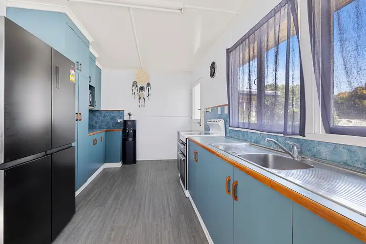 Fifth view of Homely house listing, 1 Seeman Street, Blackwater QLD 4717