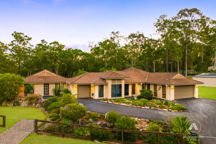 49-53 Bowerbird Close