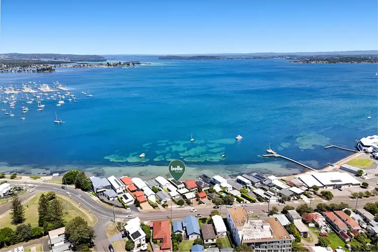 14 Ross Street, Belmont NSW 2280
