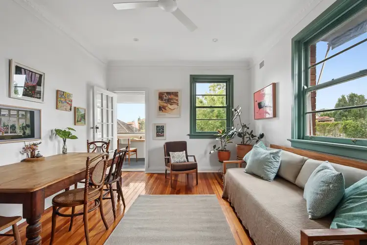4/16 Dalmar Street