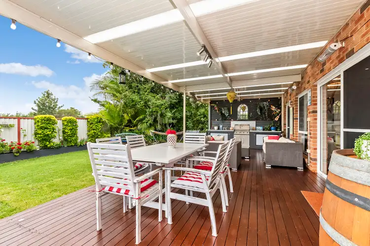 83 Lonsdale Avenue