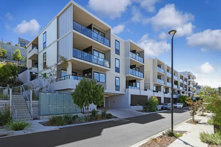 207/91 Wattlebird Court, Sunshine North VIC 3020