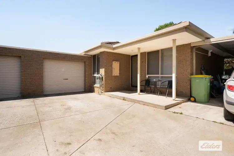 Main view of Homely unit listing, 2/1 Lachlan Court, West Wodonga VIC 3690