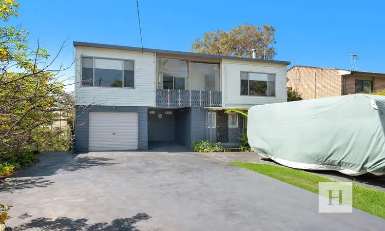31 Yackerboom Avenue, Buff Point NSW 2262