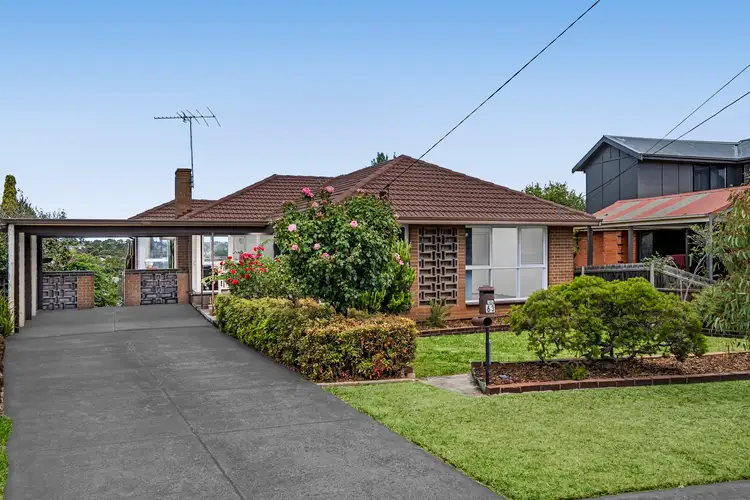 63 Newman Crescent