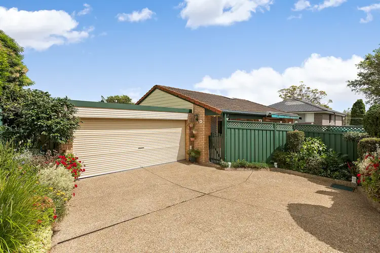 4/7 Waratah Road