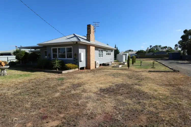 37 Menzies Street