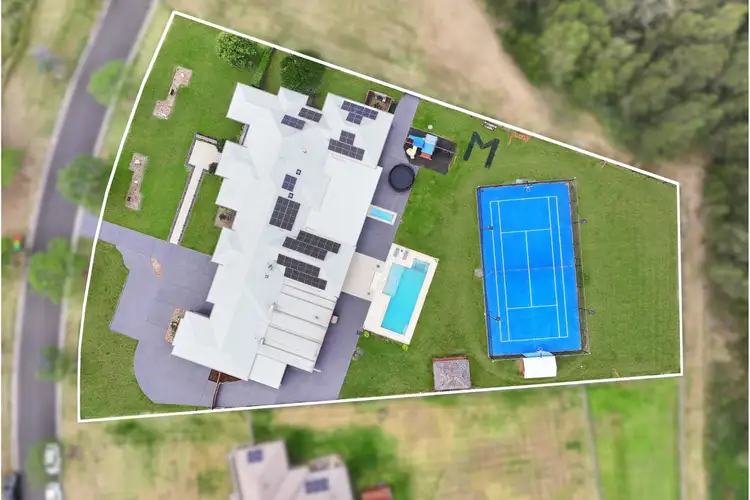 2 Portrush Crescent, Luddenham NSW 2745