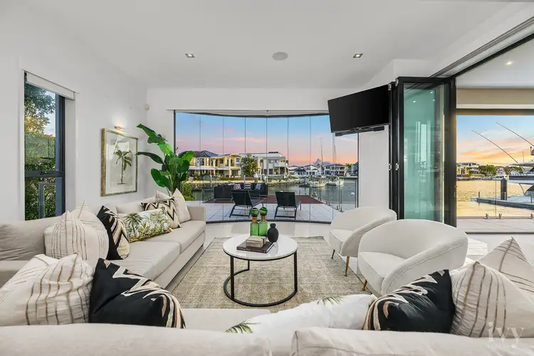 35 The Sovereign Mile, Sovereign Islands QLD 4216