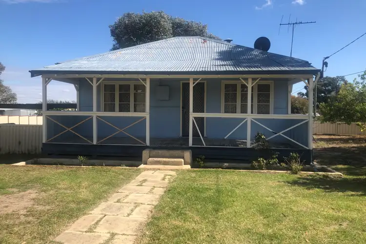 17 Elizabeth Street, Katanning WA 6317
