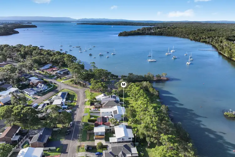 62 Lloyd Avenue, Chain Valley Bay NSW 2259