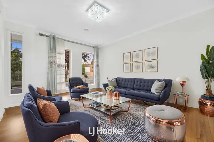 Fifth view of Homely house listing, 10 Oliver Court, Narre Warren South VIC 3805