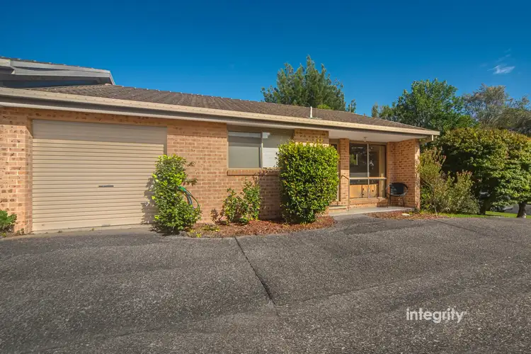 1/6 Carisbrooke Close