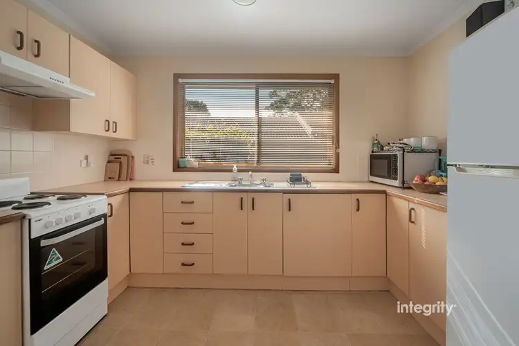 Third view of Homely villa listing, 1/6 Carisbrooke Close, Bomaderry NSW 2541