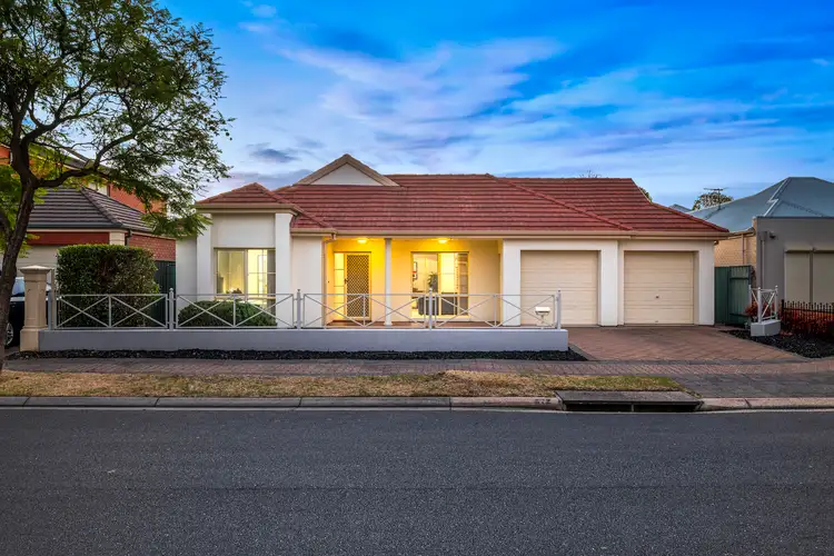 11 Parkview Drive, Mawson Lakes SA 5095